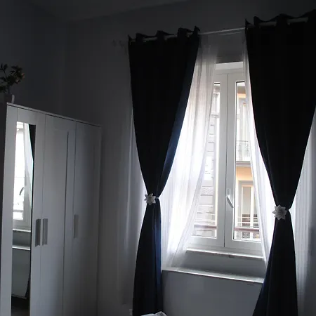 Molo 5 Bed and Breakfast 4*