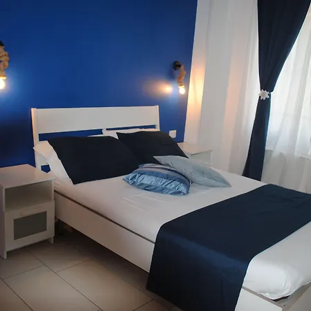 Molo 5 4* Νάπολη