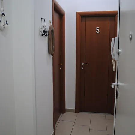 Molo 5 Oda ve Kahvaltı Napoli
